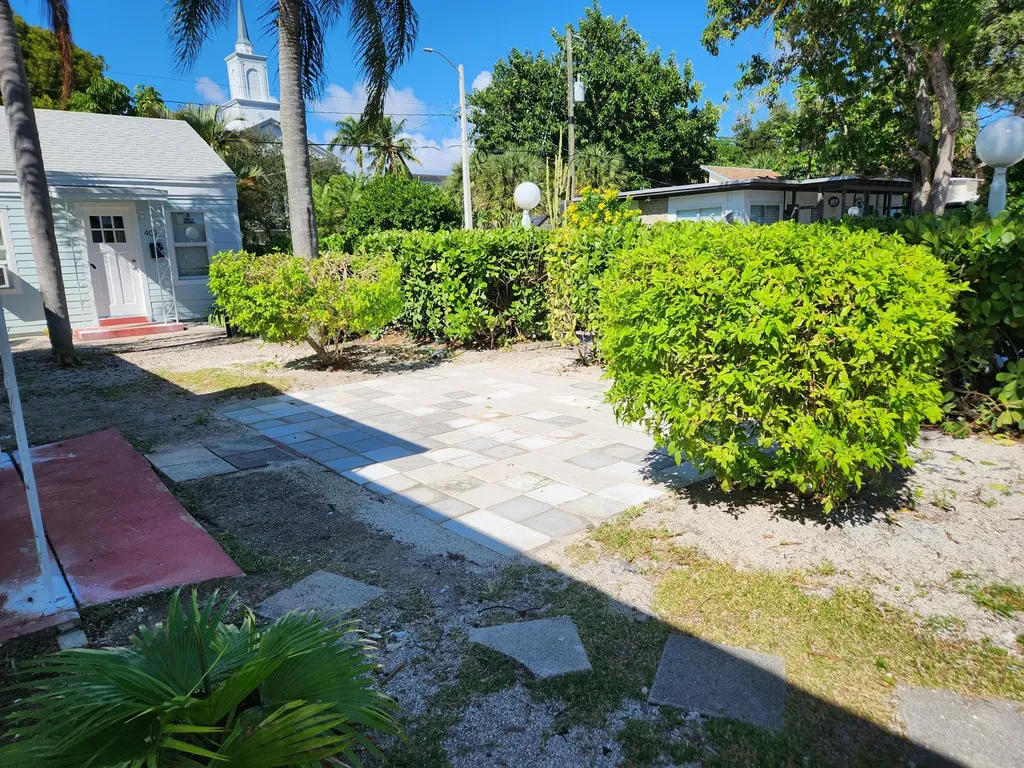 405 2nd Avenue S Lake Worth Beach FL 33460