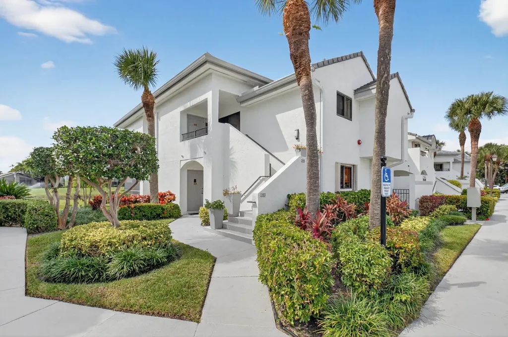 15846 Loch Maree Lane Delray Beach FL 33446