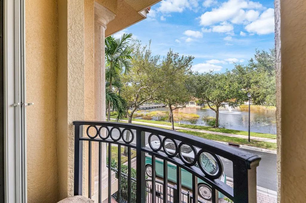 2446 San Pietro Circle Palm Beach Gardens FL 33410