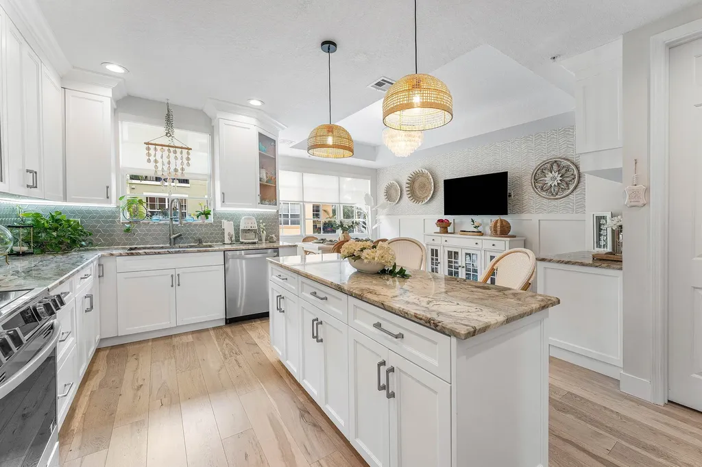 2446 San Pietro Circle Palm Beach Gardens FL 33410