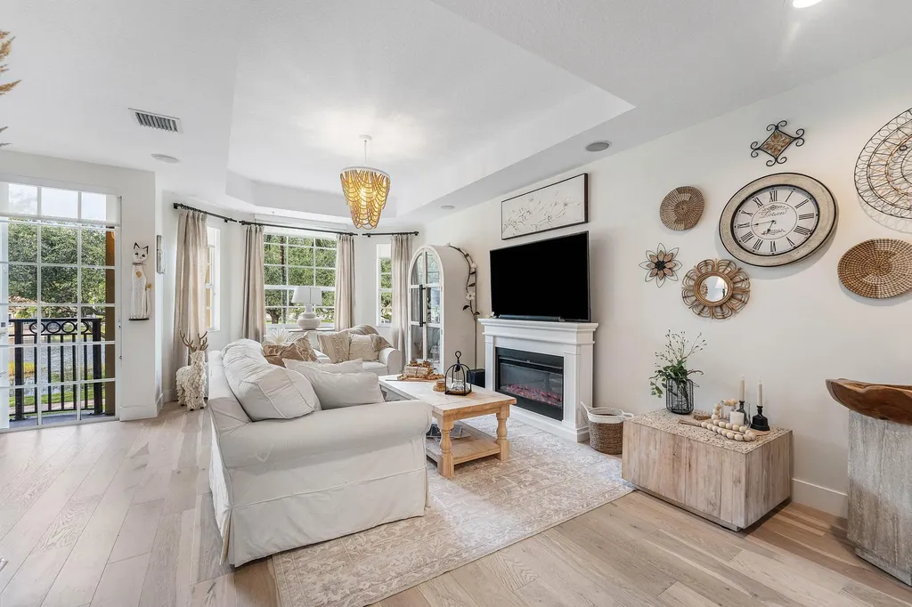 2446 San Pietro Circle Palm Beach Gardens FL 33410