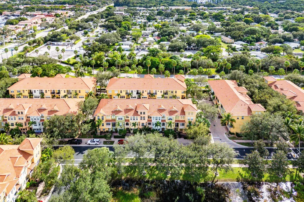 2446 San Pietro Circle Palm Beach Gardens FL 33410