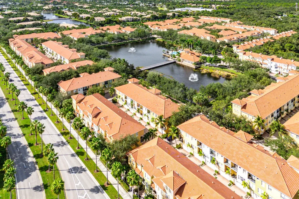2446 San Pietro Circle Palm Beach Gardens FL 33410