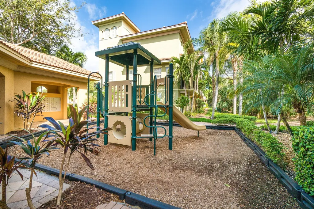 2446 San Pietro Circle Palm Beach Gardens FL 33410