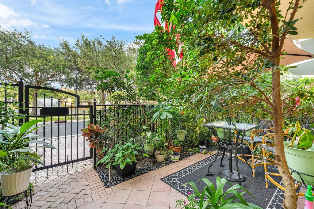 2446 San Pietro Circle Palm Beach Gardens FL 33410
