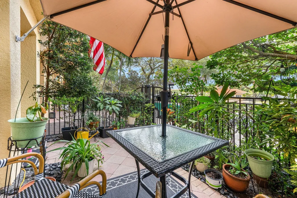2446 San Pietro Circle Palm Beach Gardens FL 33410