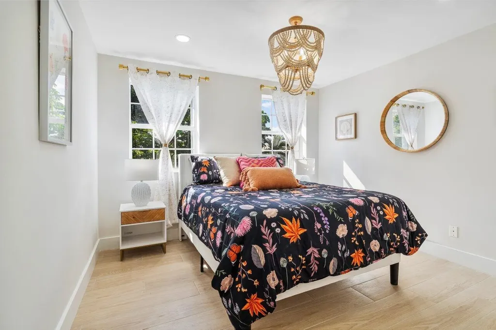 1920 Spanish Trail Delray Beach FL 33483