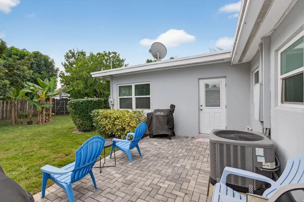 254 NE 22nd Street Delray Beach FL 33444