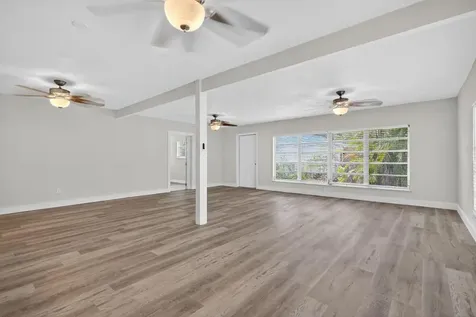 760 SW 64th Way Pembroke Pines FL 33023