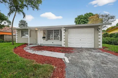 760 SW 64th Way Pembroke Pines FL 33023