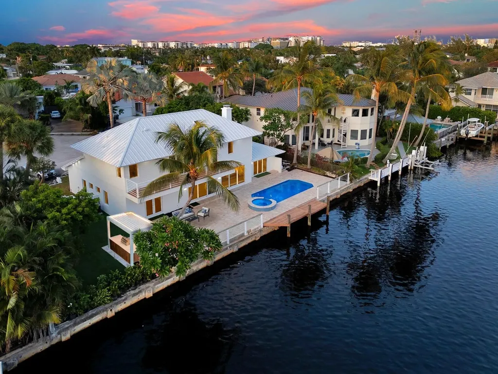 580 SW 15th Street Boca Raton FL 33432