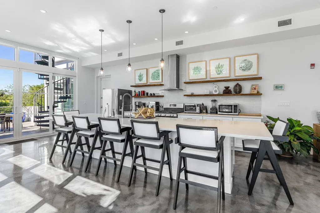 226 Palm Court Delray Beach FL 33444