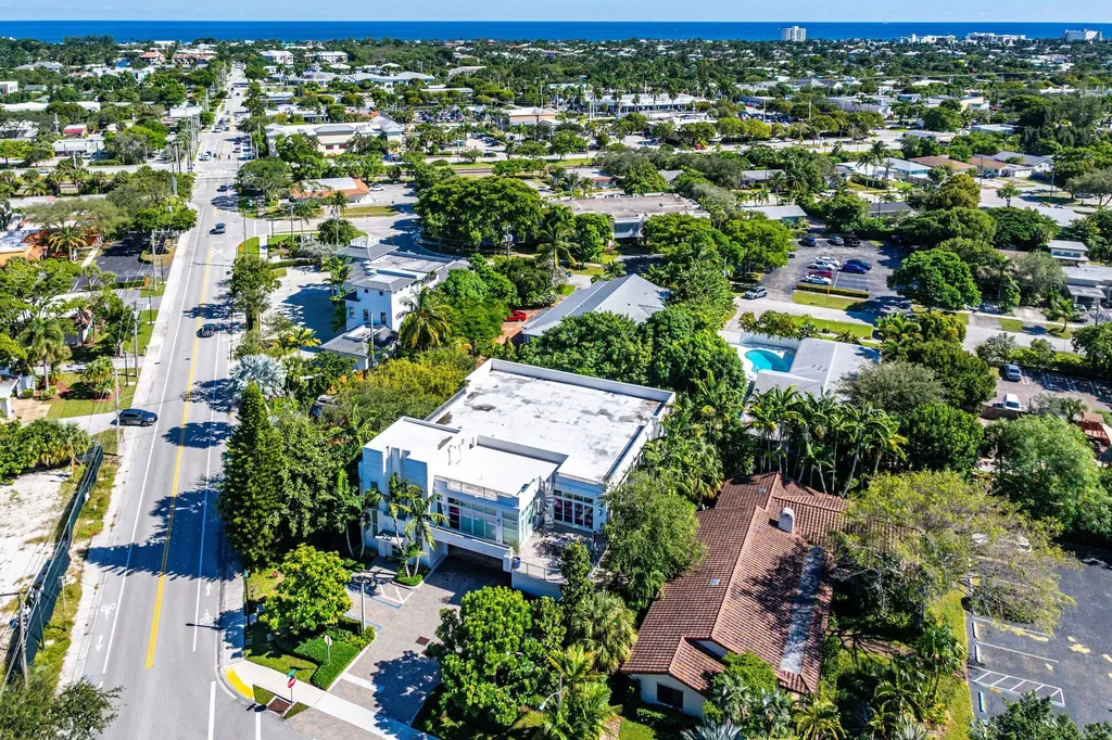 226 Palm Court Delray Beach FL 33444