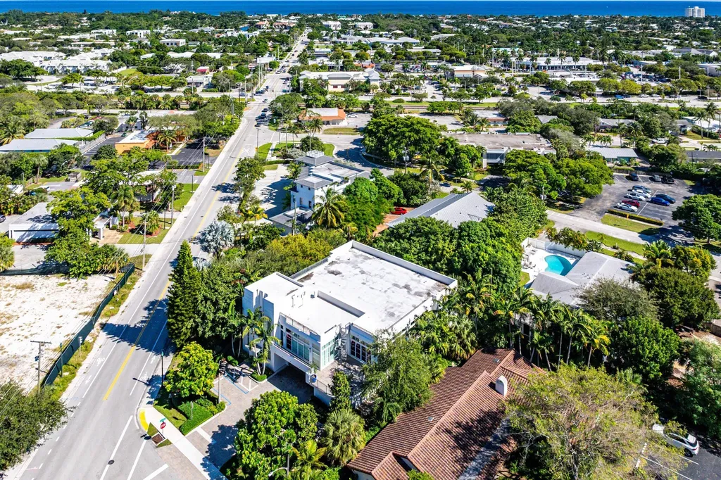 226 Palm Court Delray Beach FL 33444