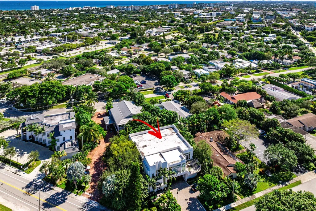 226 Palm Court Delray Beach FL 33444