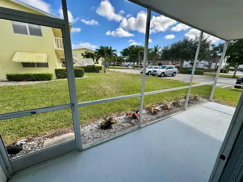 121 Sheffield F West Palm Beach FL 33417