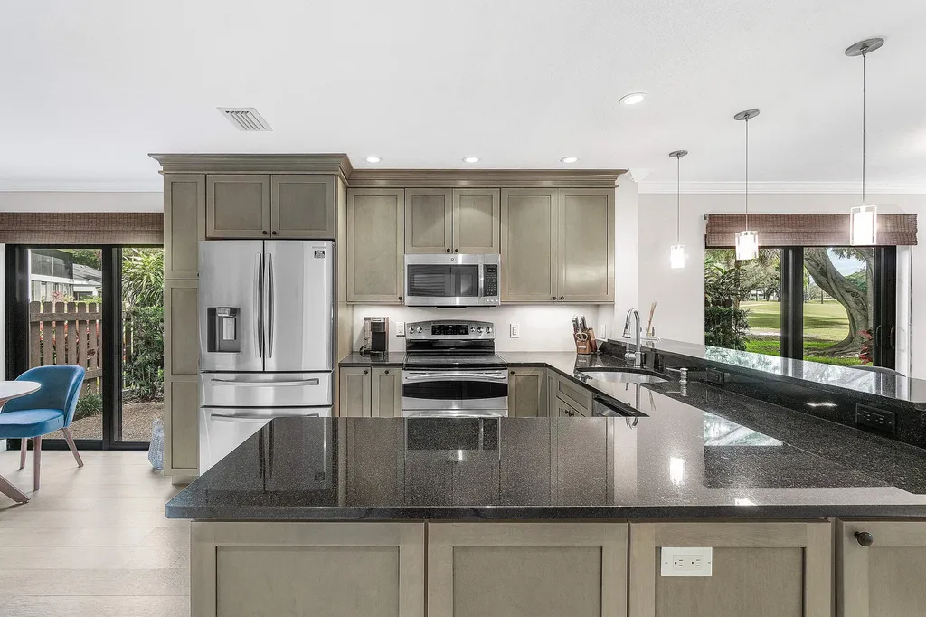 38 Southport Lane Boynton Beach FL 33436