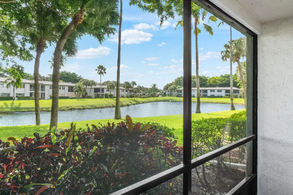 38 Southport Lane Boynton Beach FL 33436