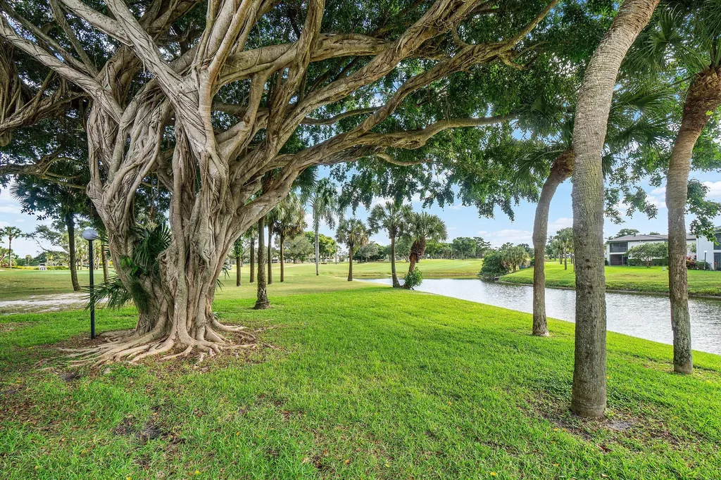 38 Southport Lane Boynton Beach FL 33436