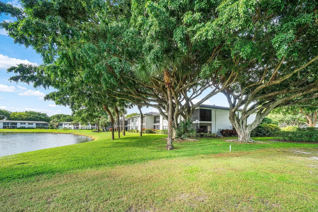 38 Southport Lane Boynton Beach FL 33436