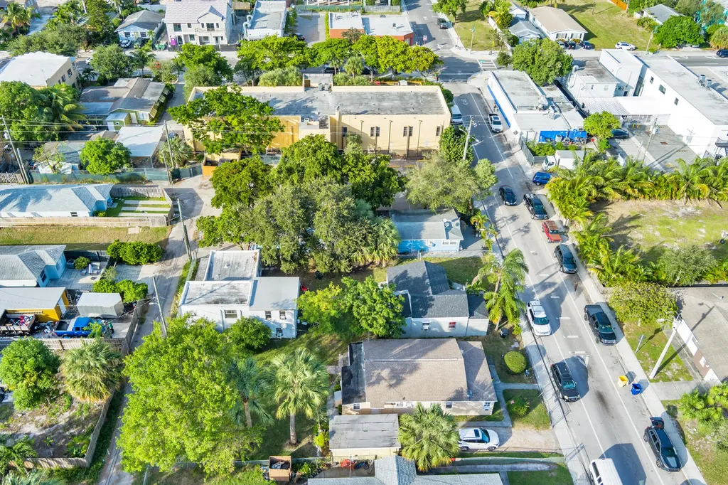 19 S E Street Lake Worth Beach FL 33460