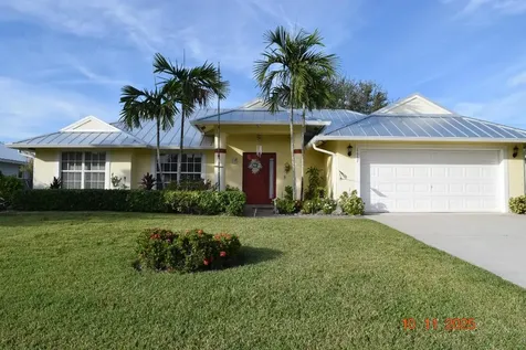 1657 SW Duclair Avenue Port St Lucie FL 34953