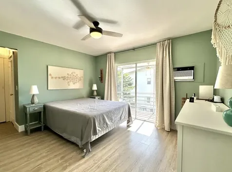 359 Norwich O West Palm Beach FL 33417