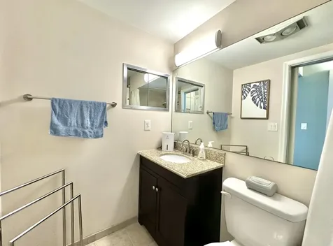 359 Norwich O West Palm Beach FL 33417