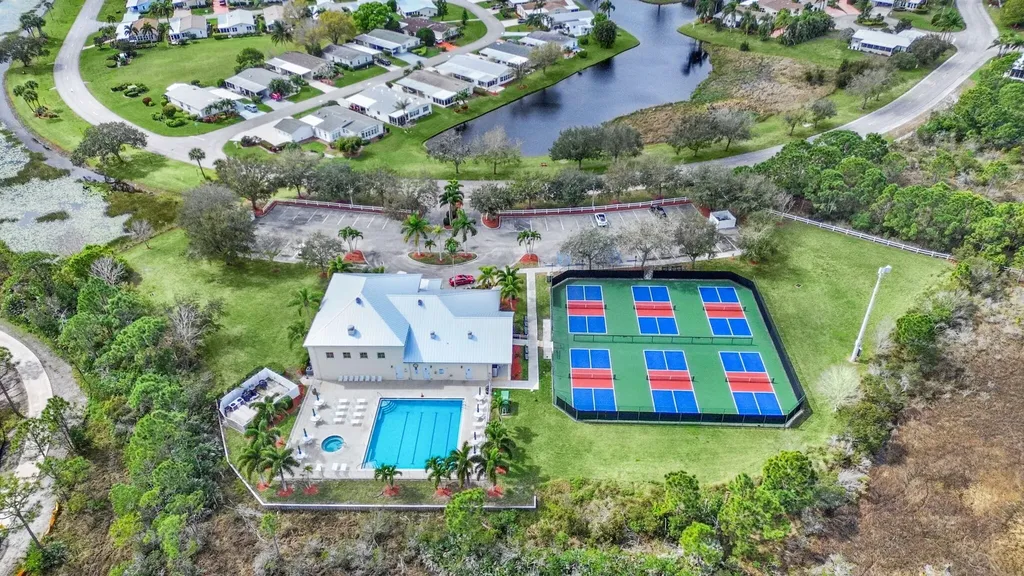 8201 Cinnamon Lane Port St Lucie FL 34952