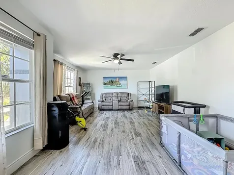 13841 Chihuly Court Orlando FL 32824