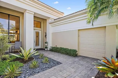7430 Blue Heron Way West Palm Beach FL 33412