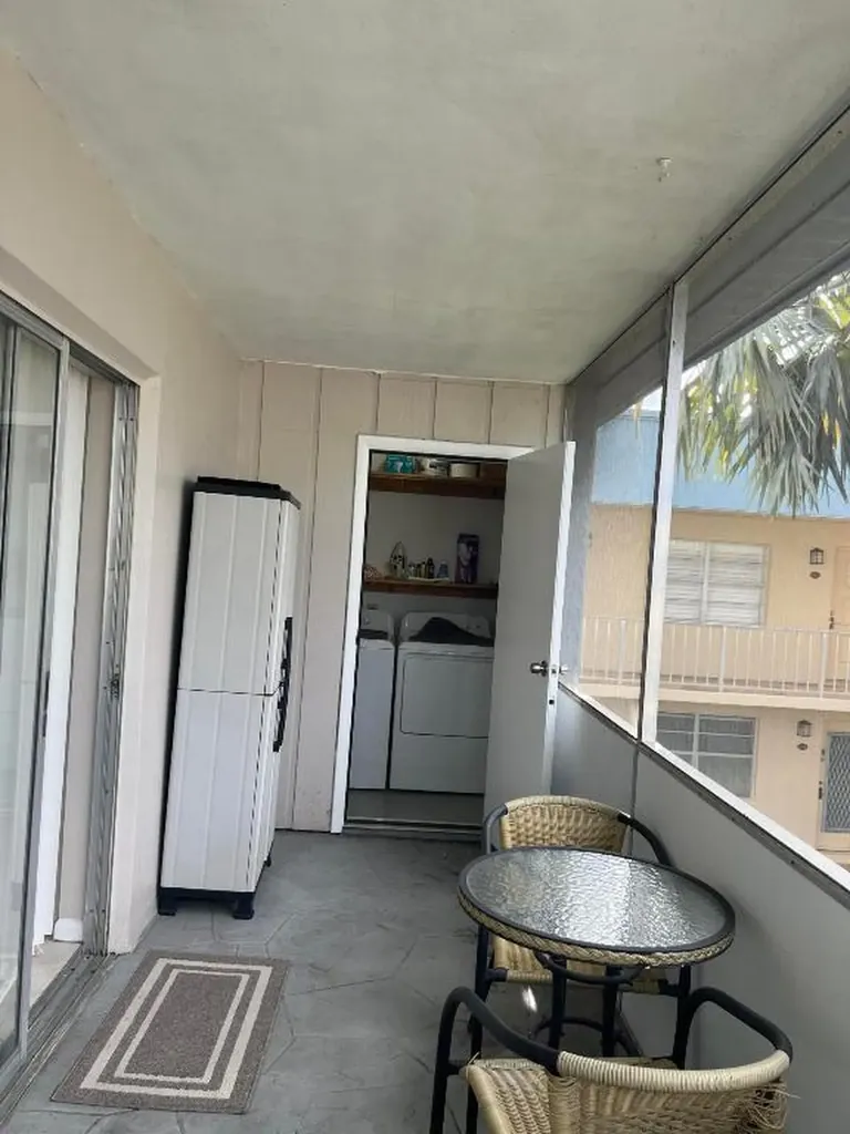 900 Flanders S Delray Beach FL 33484