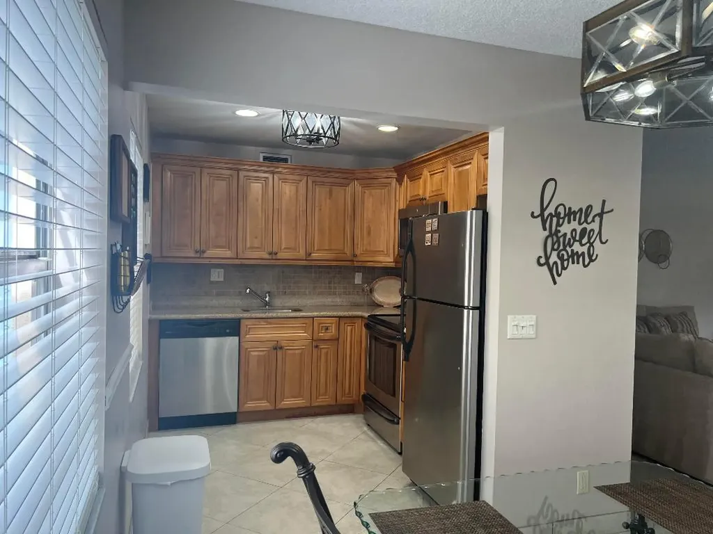 900 Flanders S Delray Beach FL 33484