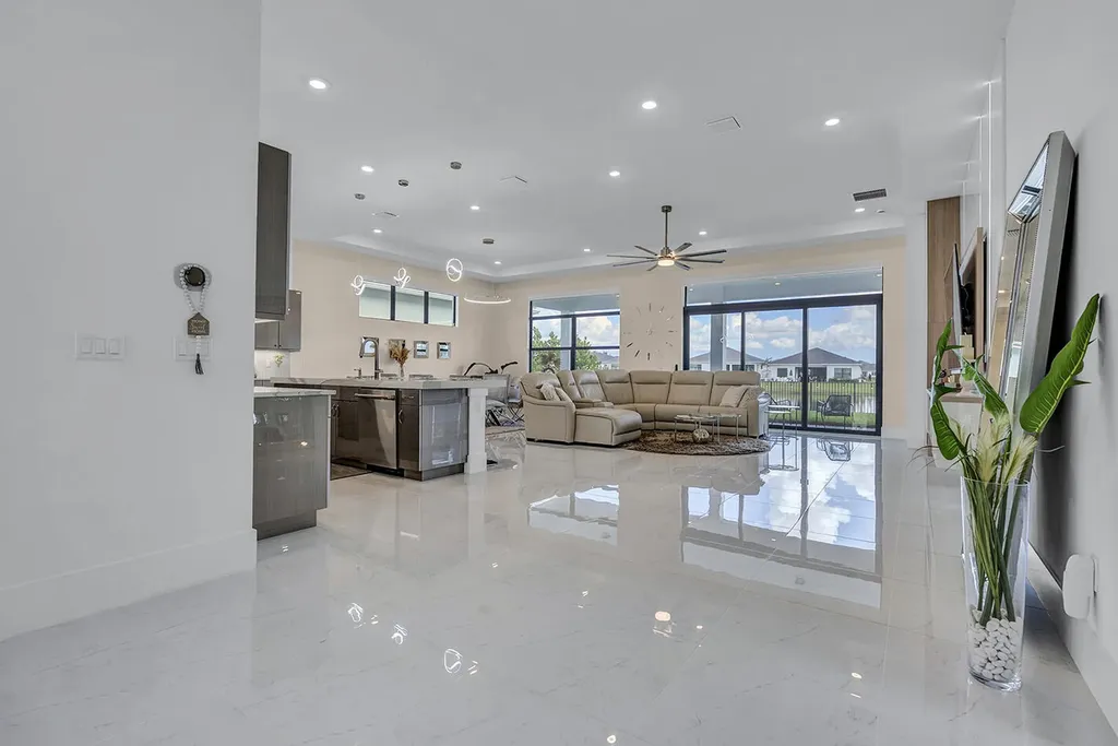 5320 Saint Armands Way Westlake FL 33470