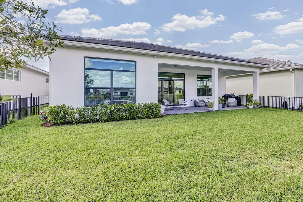 5320 Saint Armands Way Westlake FL 33470