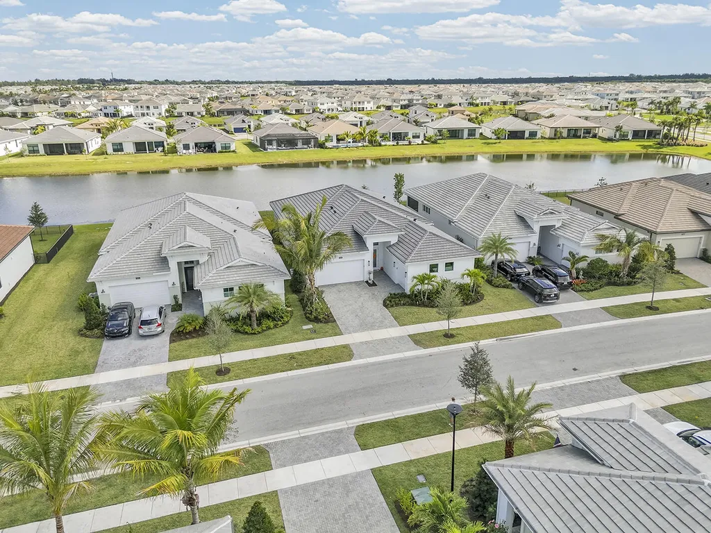5320 Saint Armands Way Westlake FL 33470