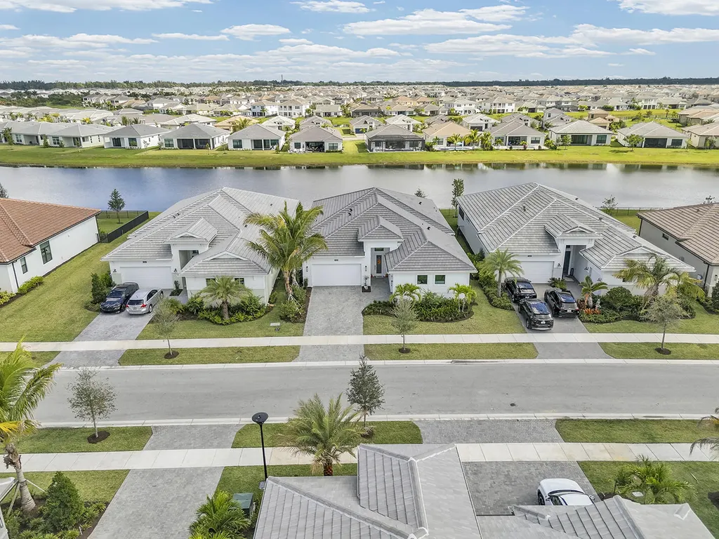 5320 Saint Armands Way Westlake FL 33470