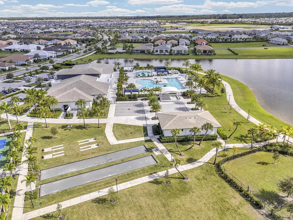 5320 Saint Armands Way Westlake FL 33470
