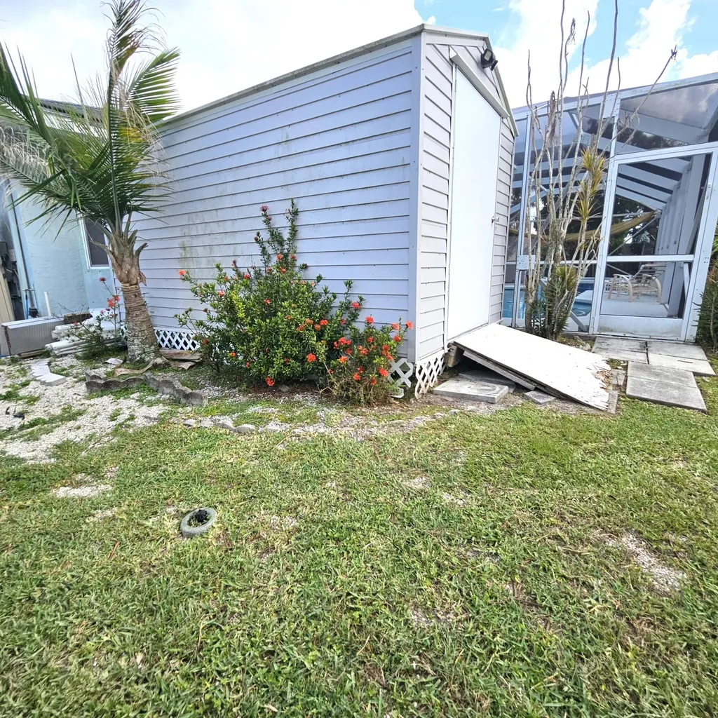 2720 SE Kern Road Port St Lucie FL 34984