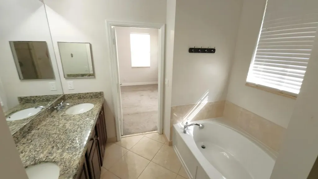 909 NW 18th Avenue Boca Raton FL 33486
