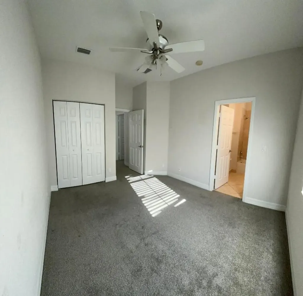 909 NW 18th Avenue Boca Raton FL 33486