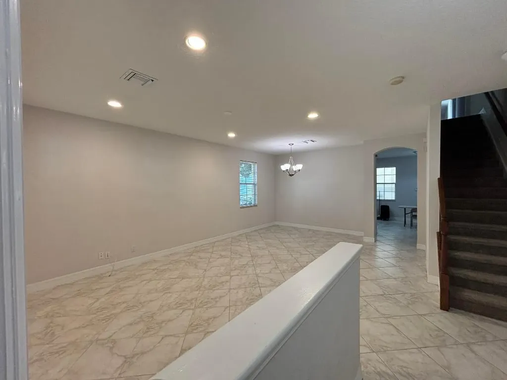 909 NW 18th Avenue Boca Raton FL 33486