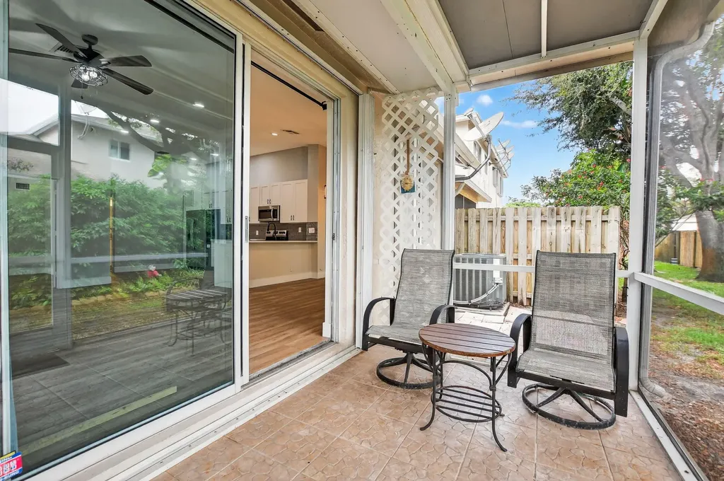 851 NW 42nd Place Deerfield Beach FL 33064