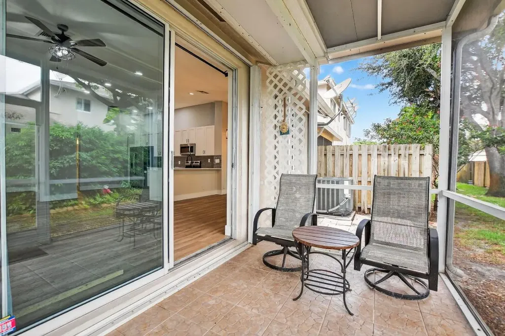 851 NW 42nd Place Deerfield Beach FL 33064