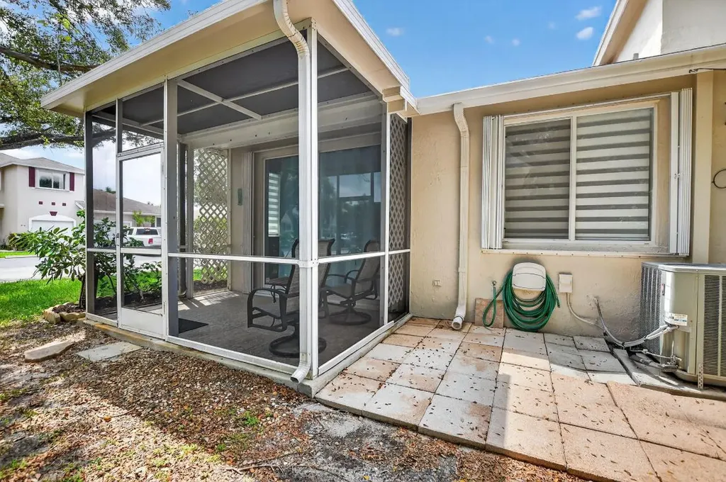 851 NW 42nd Place Deerfield Beach FL 33064