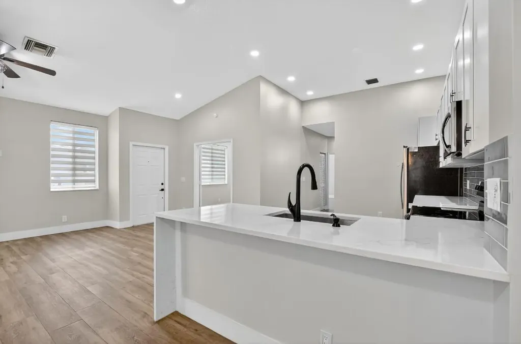 851 NW 42nd Place Deerfield Beach FL 33064