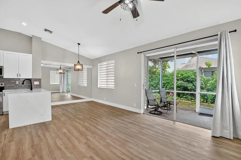 851 NW 42nd Place Deerfield Beach FL 33064