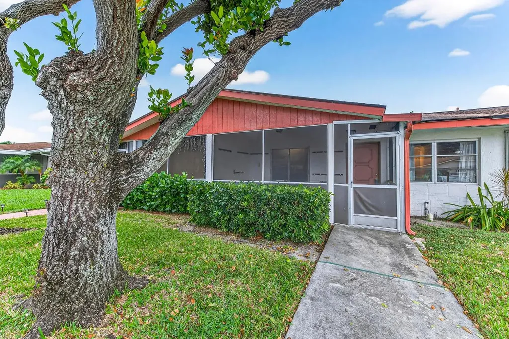 14236 Campanelli Drive Delray Beach FL 33484