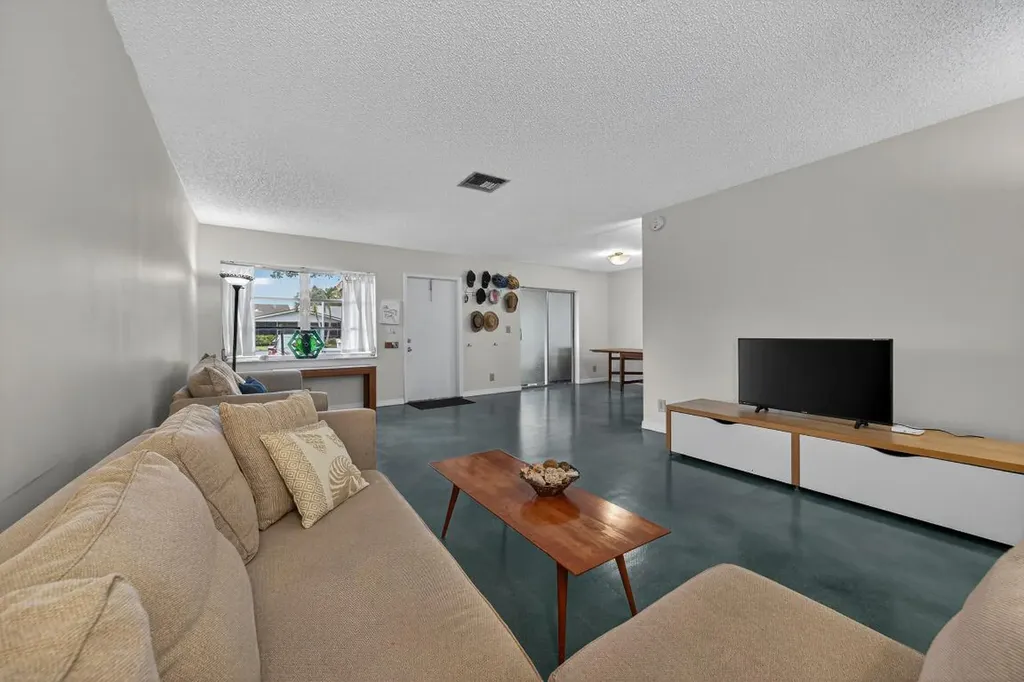 14236 Campanelli Drive Delray Beach FL 33484