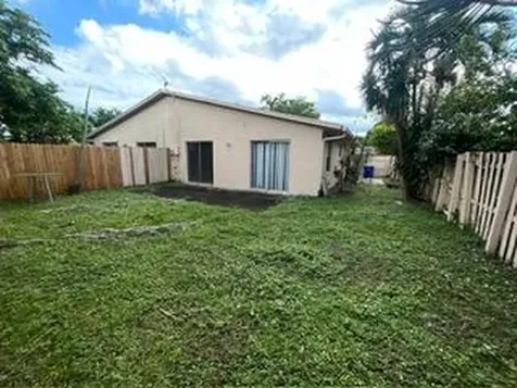 6123 SW 4th Place Margate FL 33068